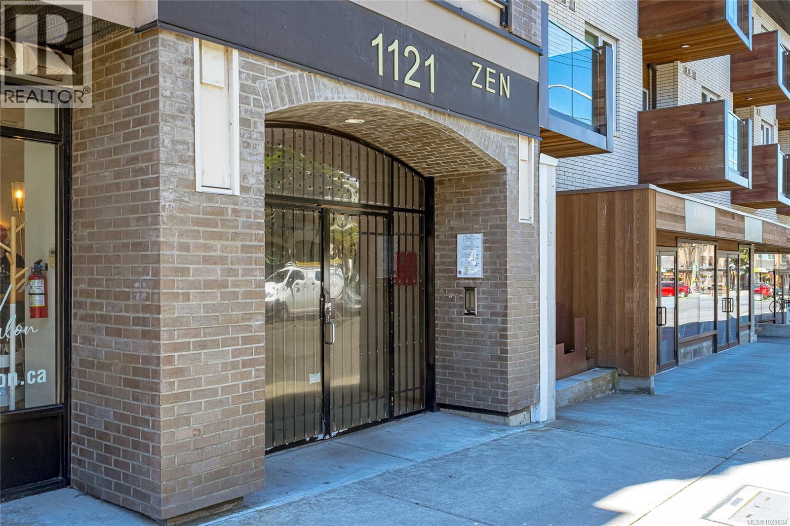 #402 1121 FORT ST - 15