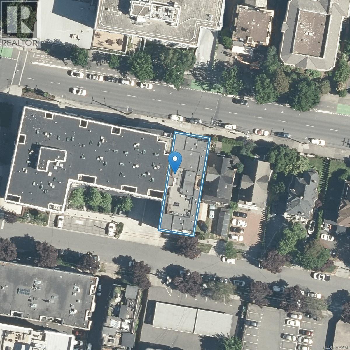 #402 1121 FORT ST - 17