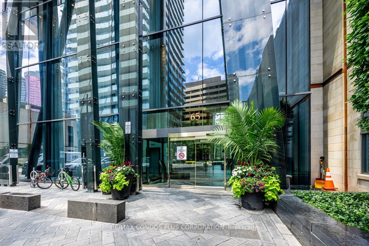 Listing photo of 3308 - 65 ST MARY STREET