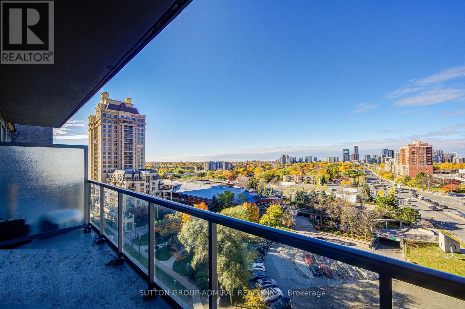 #912 7 KENASTON GARDENS - 18