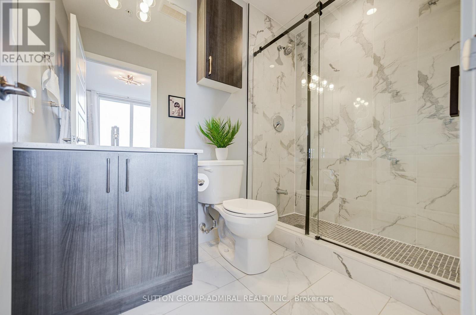 #912 7 KENASTON GARDENS - 25