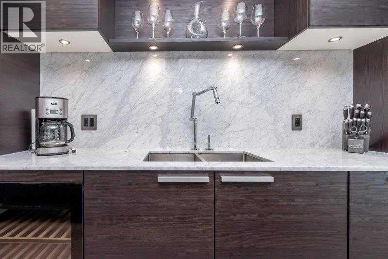 Single Family House for Sale in    Avenue SW Eau Claire Calgary 