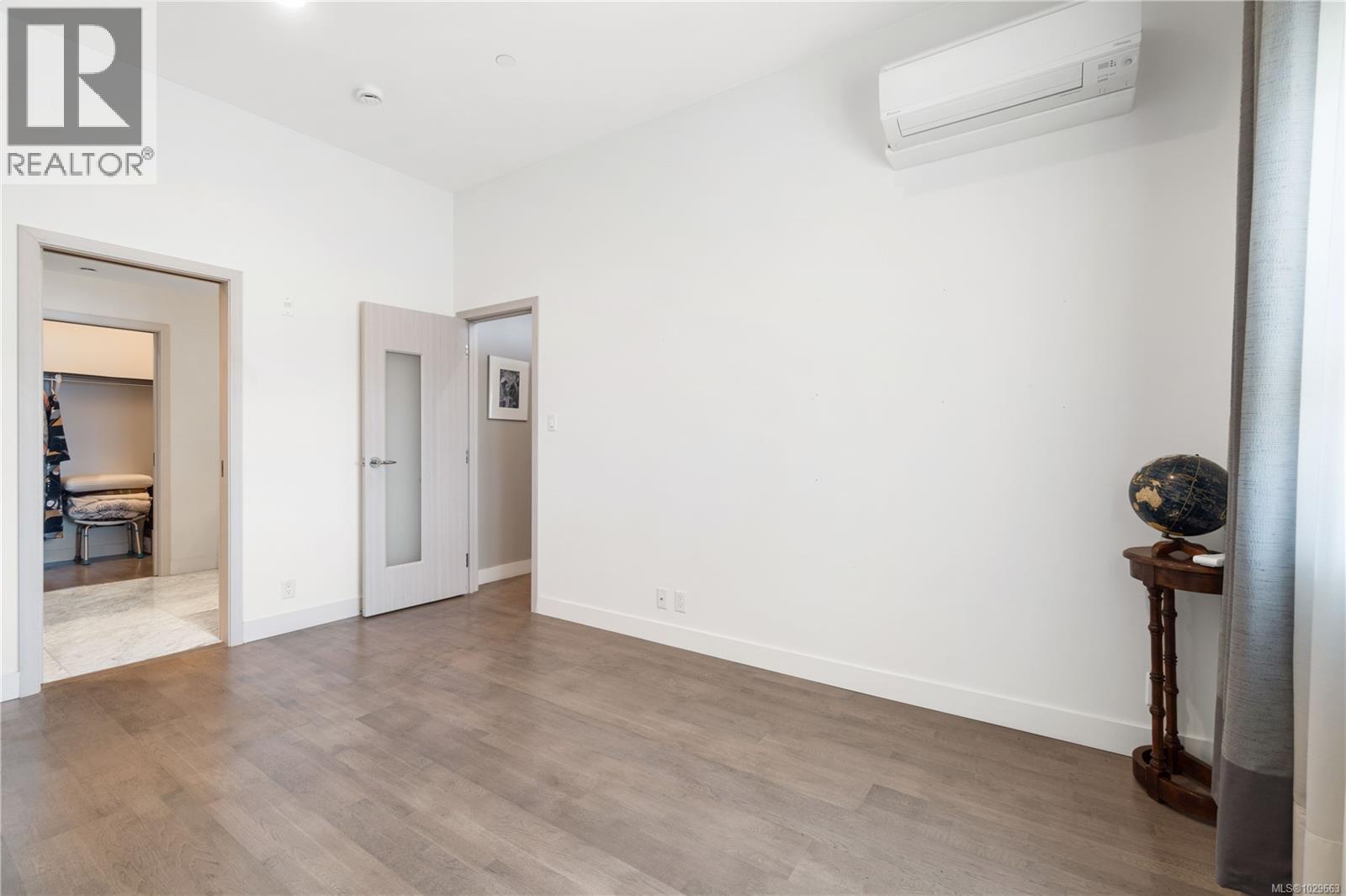 #403 10 CHAPEL ST - 15