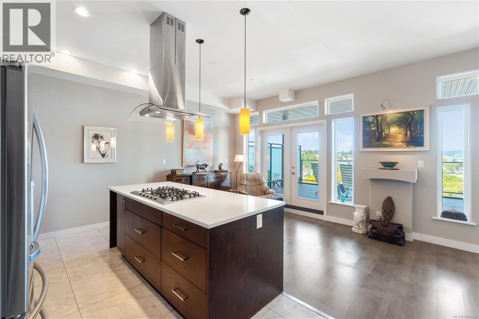 #403 10 CHAPEL ST - Image 3