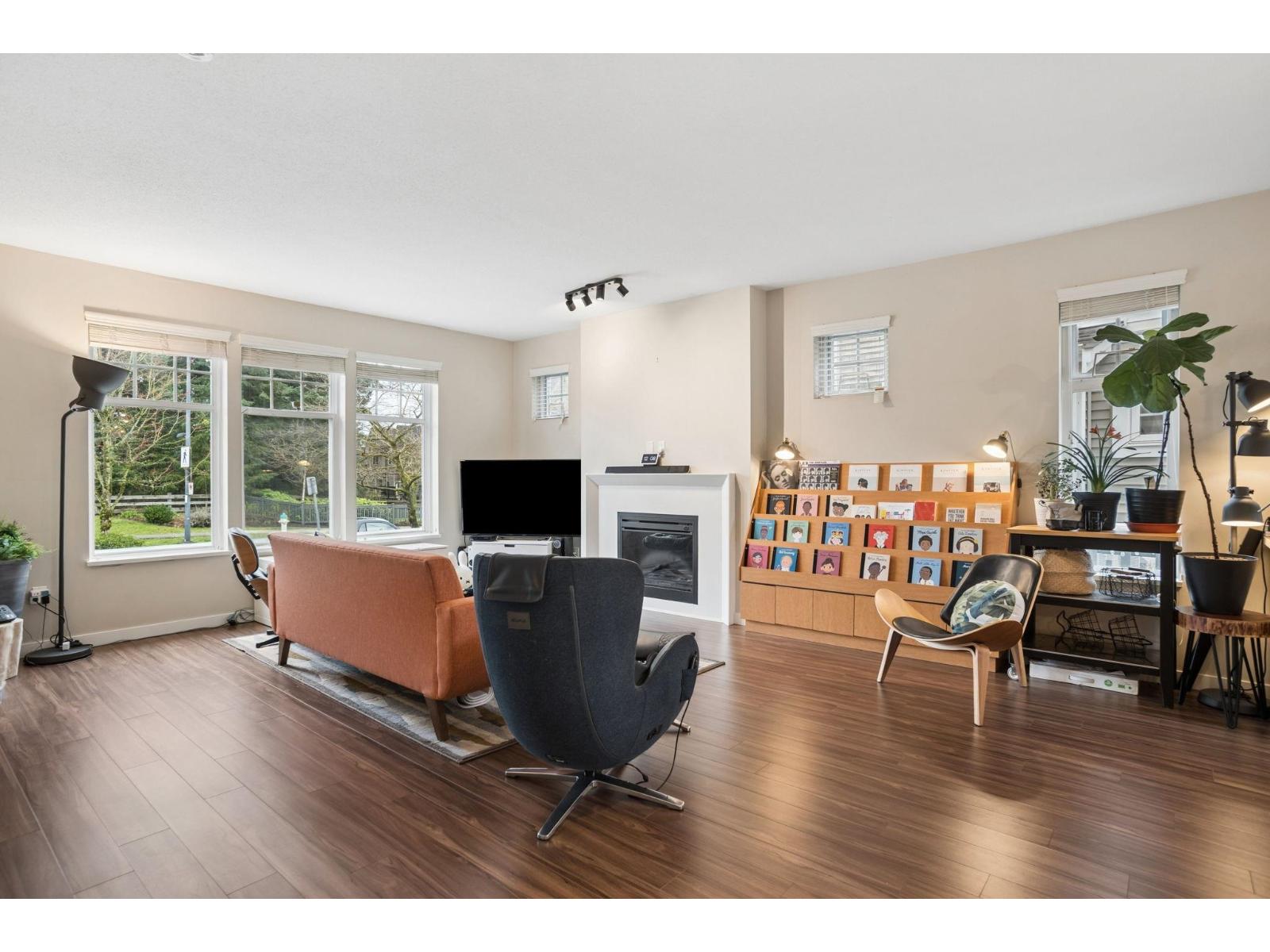 #75-10500 DELSOM Crescent, Delta