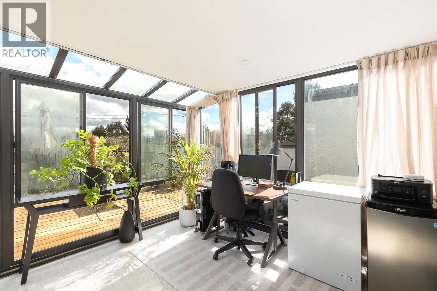 408 2222 PRINCE EDWARD STREET