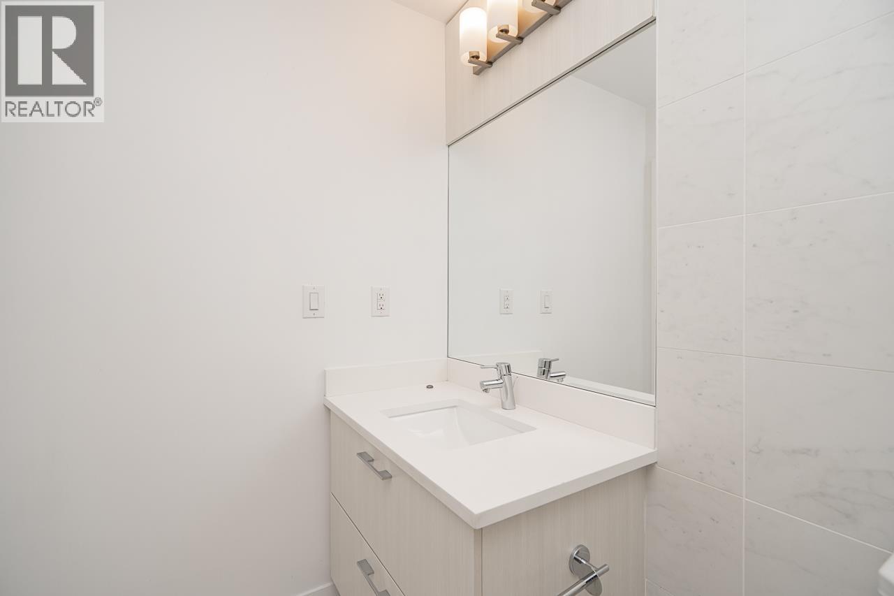 1801 518 WHITING WAY