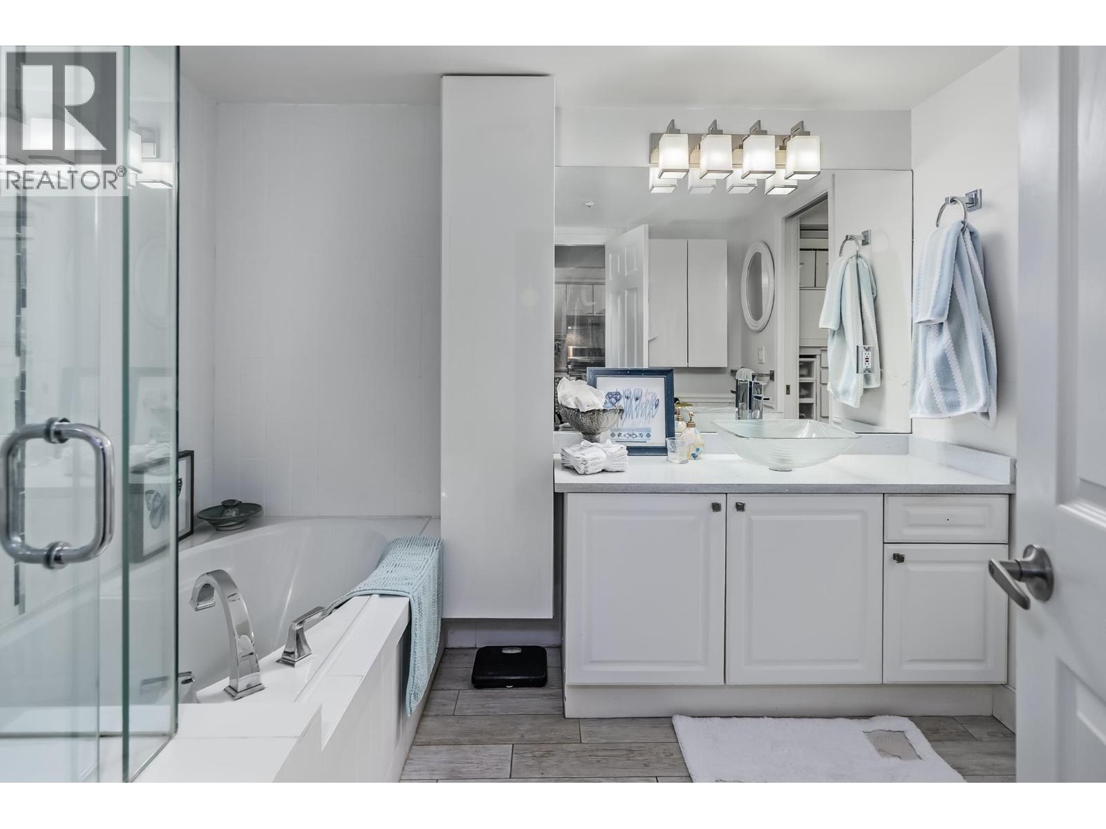 #112-5518 14 Avenue, Delta