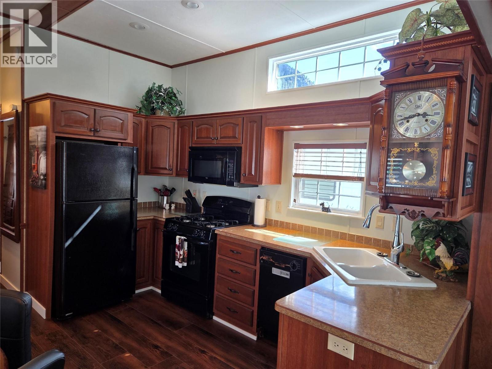 4354 Highway 3 Unit# 103, Keremeos