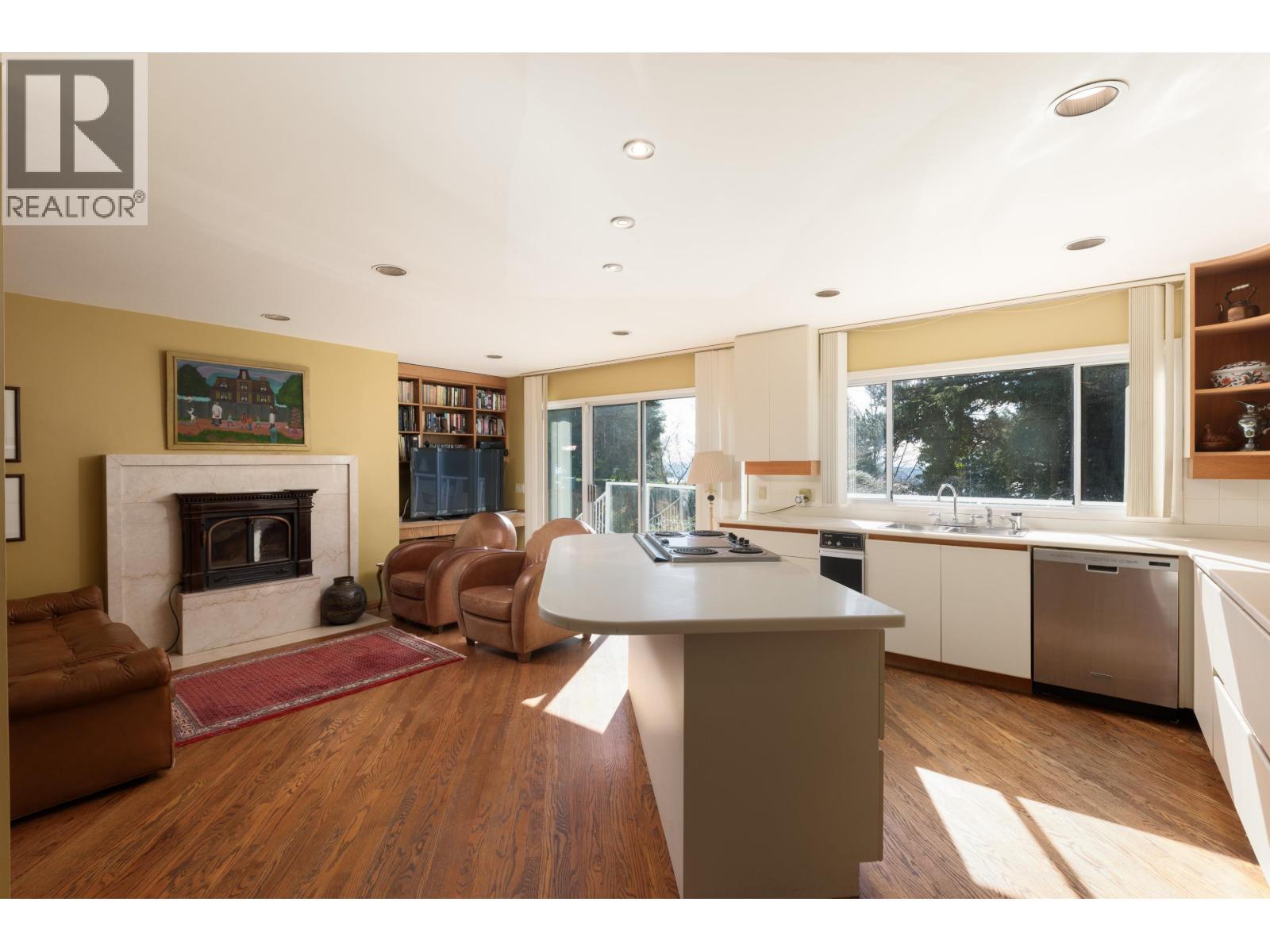860 FAIRMILE ROAD, West Vancouver