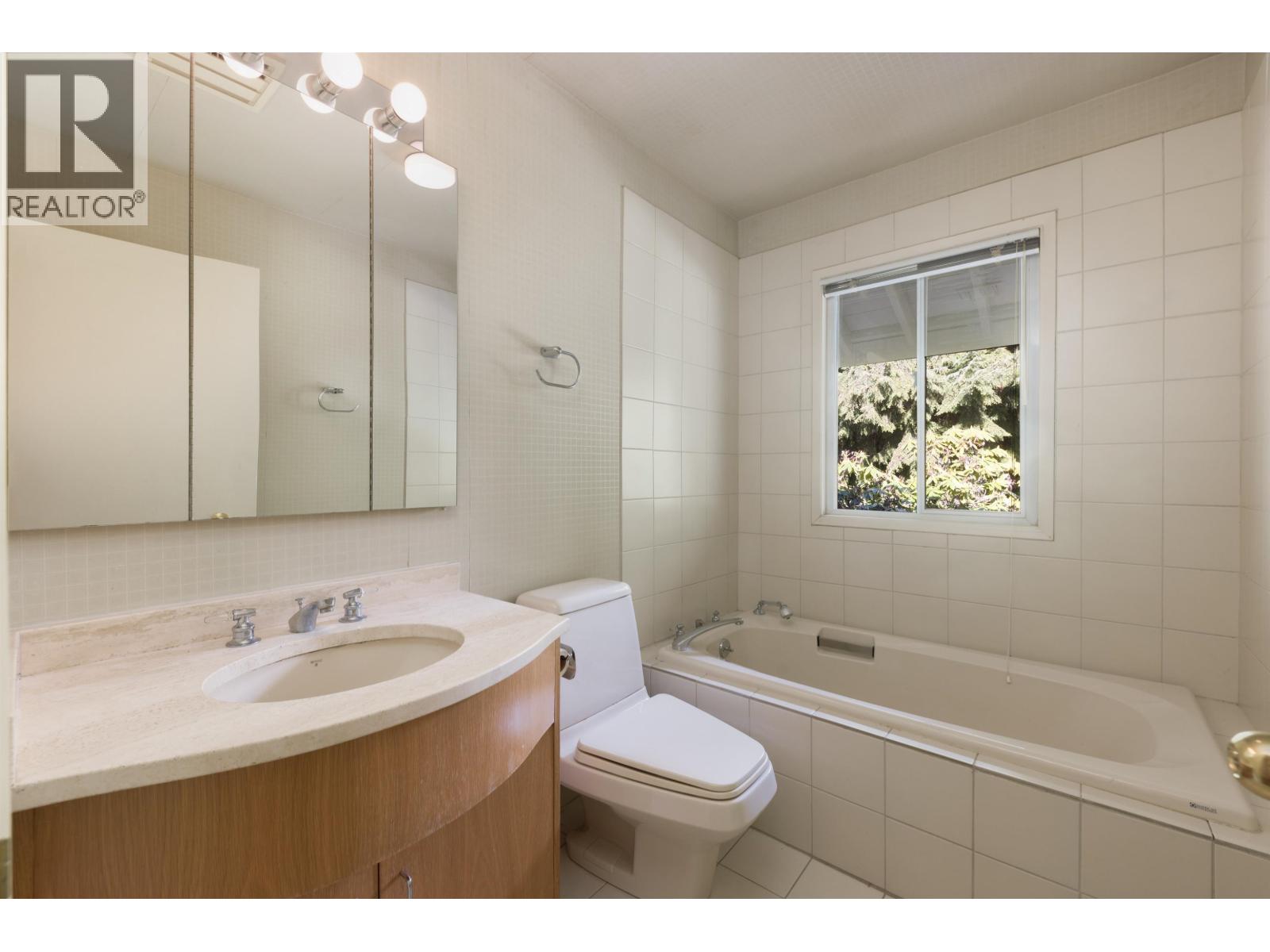 860 FAIRMILE ROAD, West Vancouver
