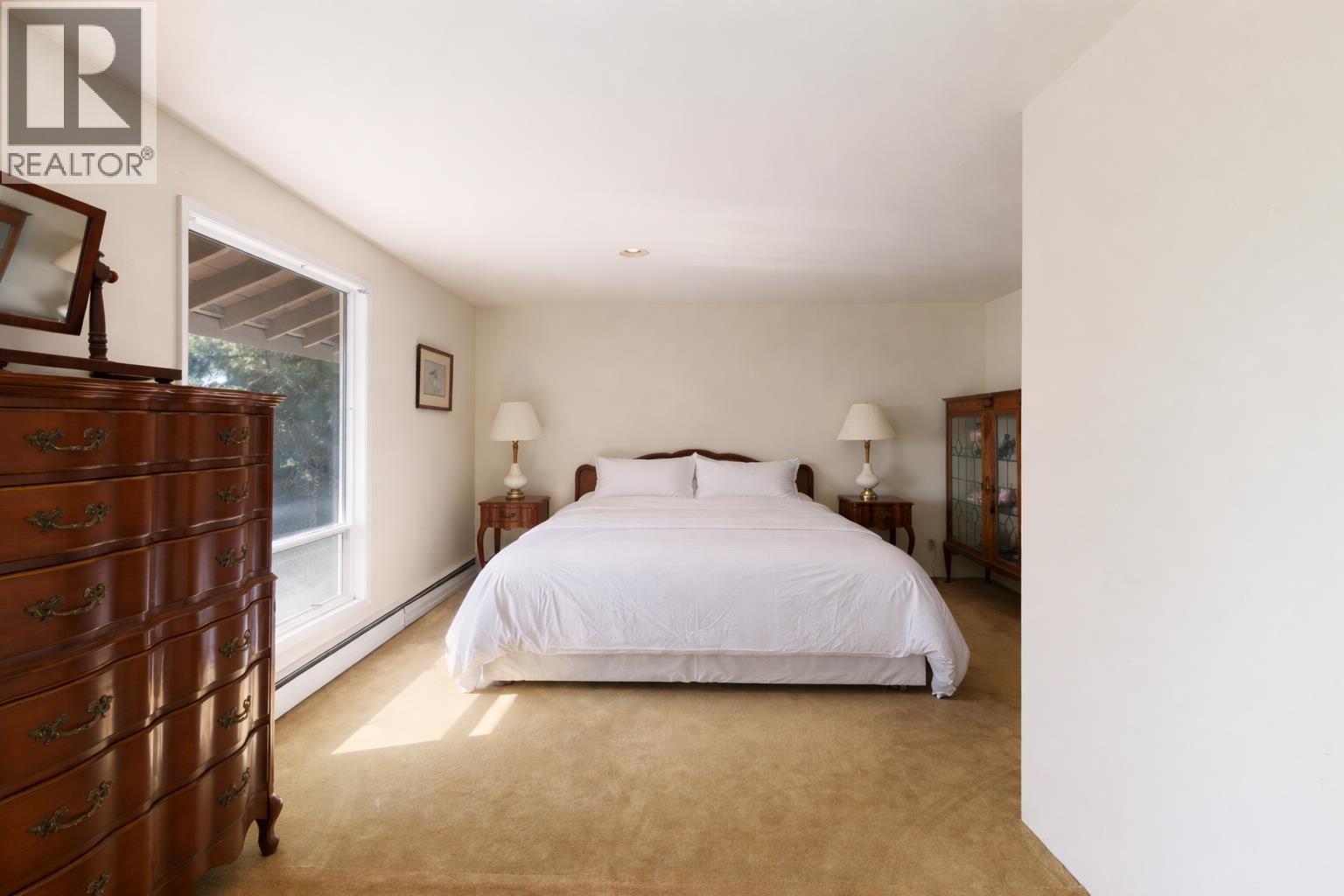 860 FAIRMILE ROAD, West Vancouver