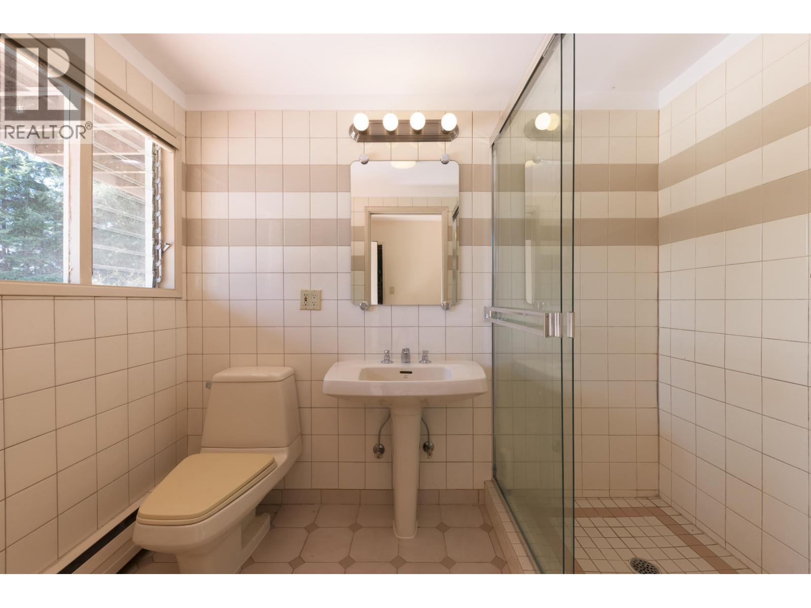 860 FAIRMILE ROAD, West Vancouver