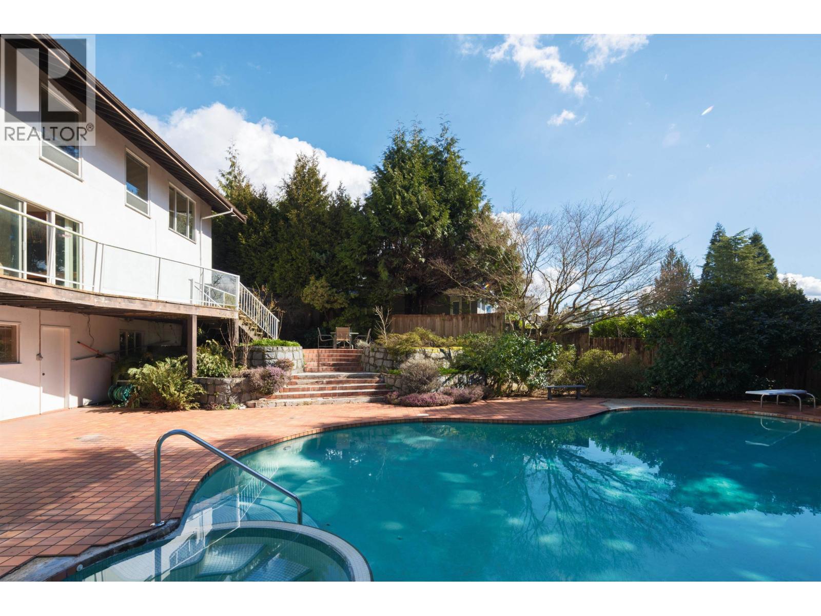860 FAIRMILE ROAD, West Vancouver
