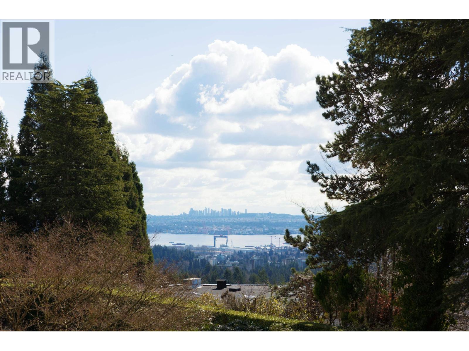 860 FAIRMILE ROAD, West Vancouver