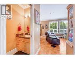 4027 Joseph Place, Port Coquitlam, BC V3B0C2 Photo 12