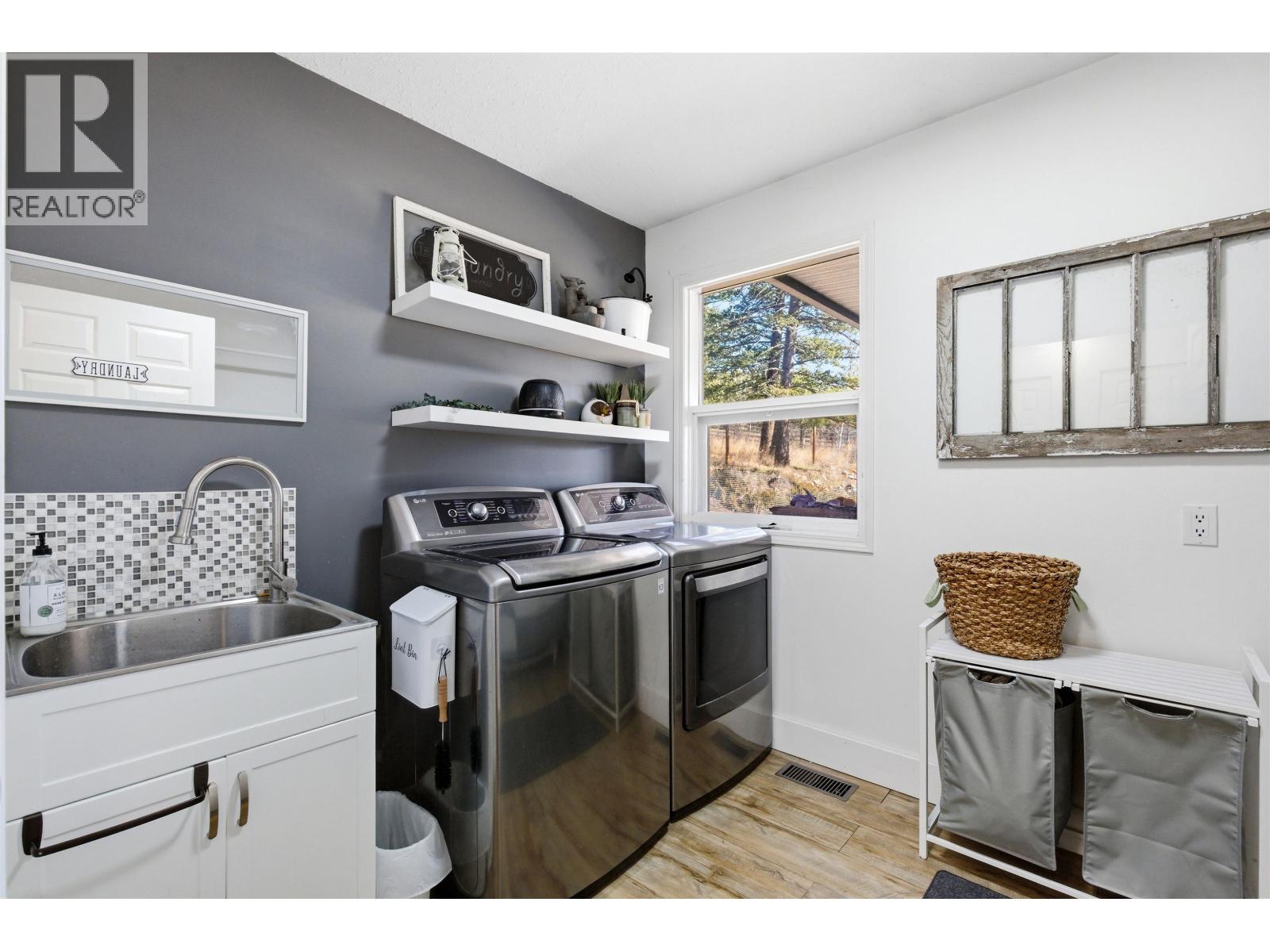 48 VALLEYVIEW ROAD - 23