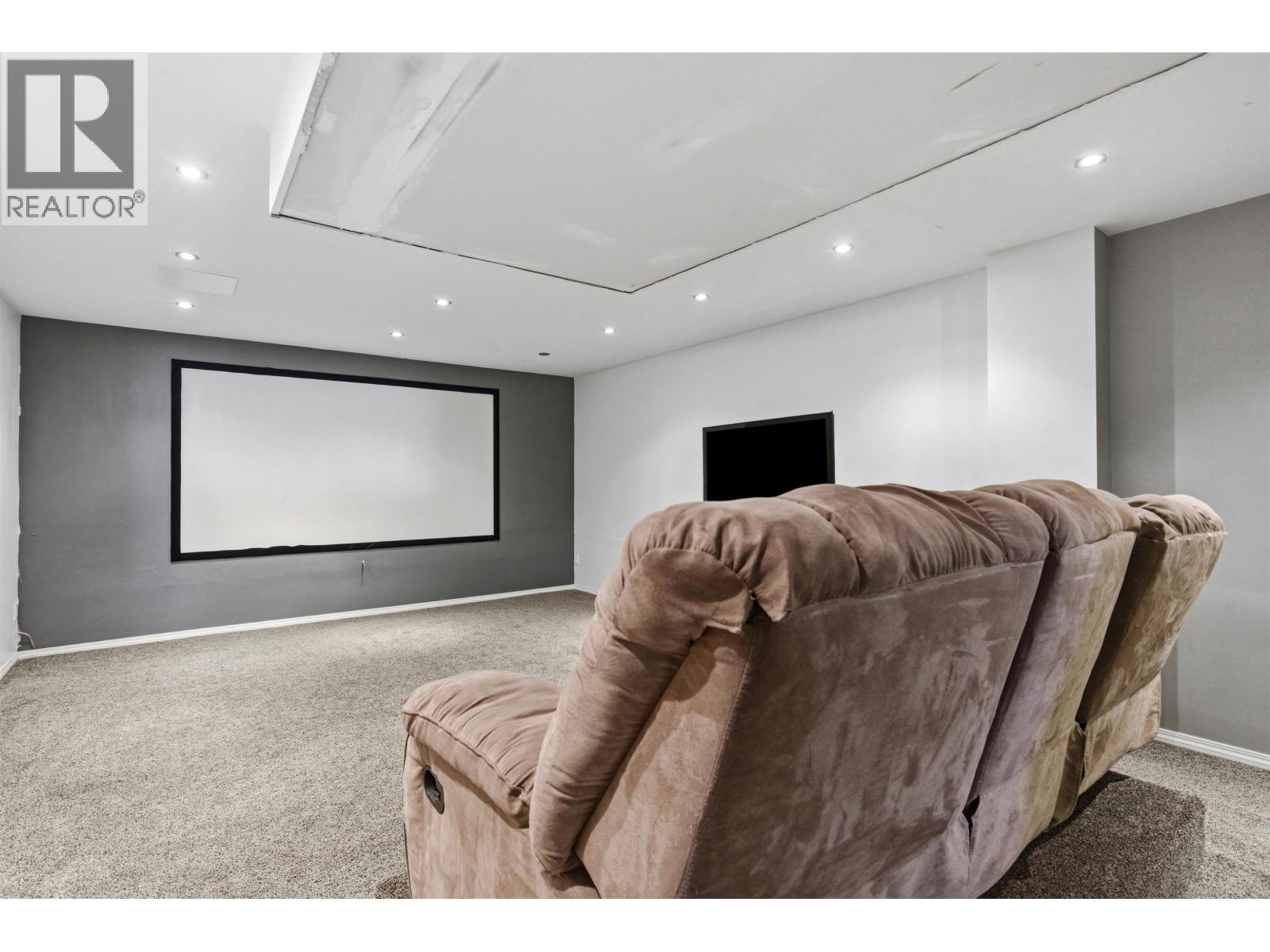 48 VALLEYVIEW ROAD - 40