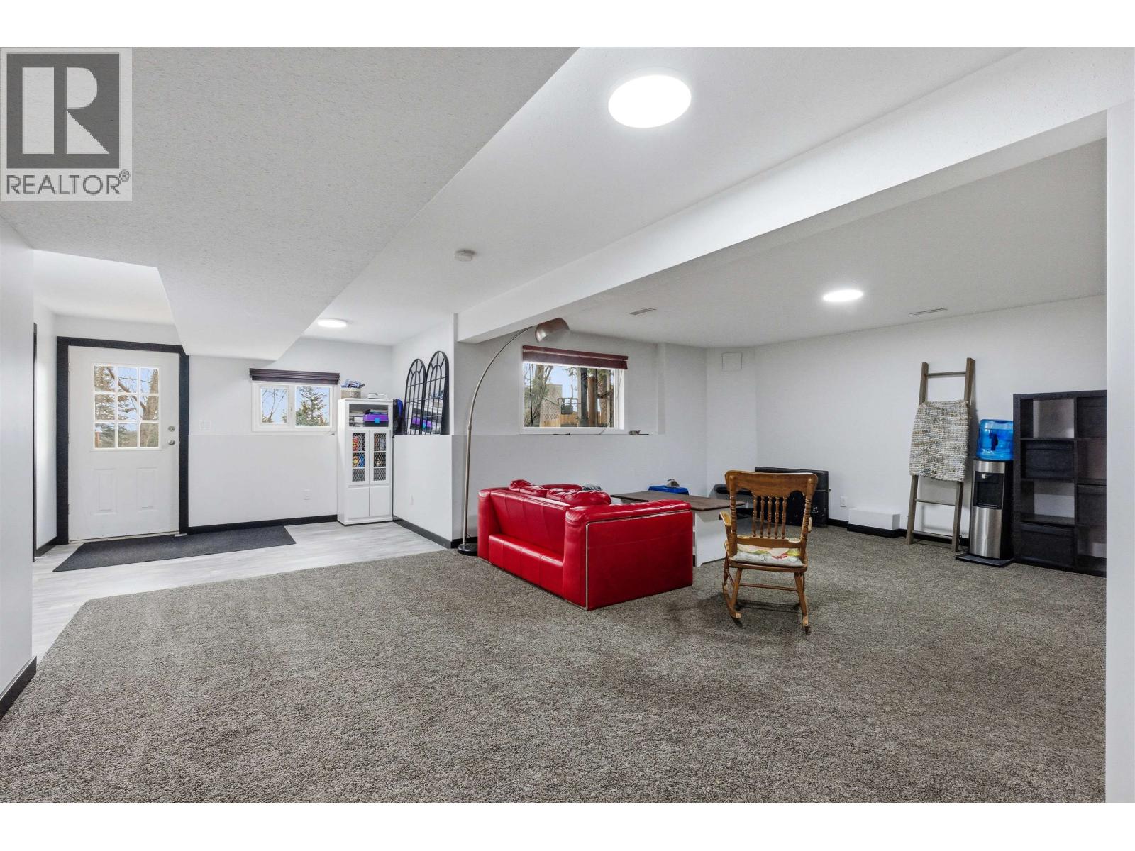 48 VALLEYVIEW ROAD - 34