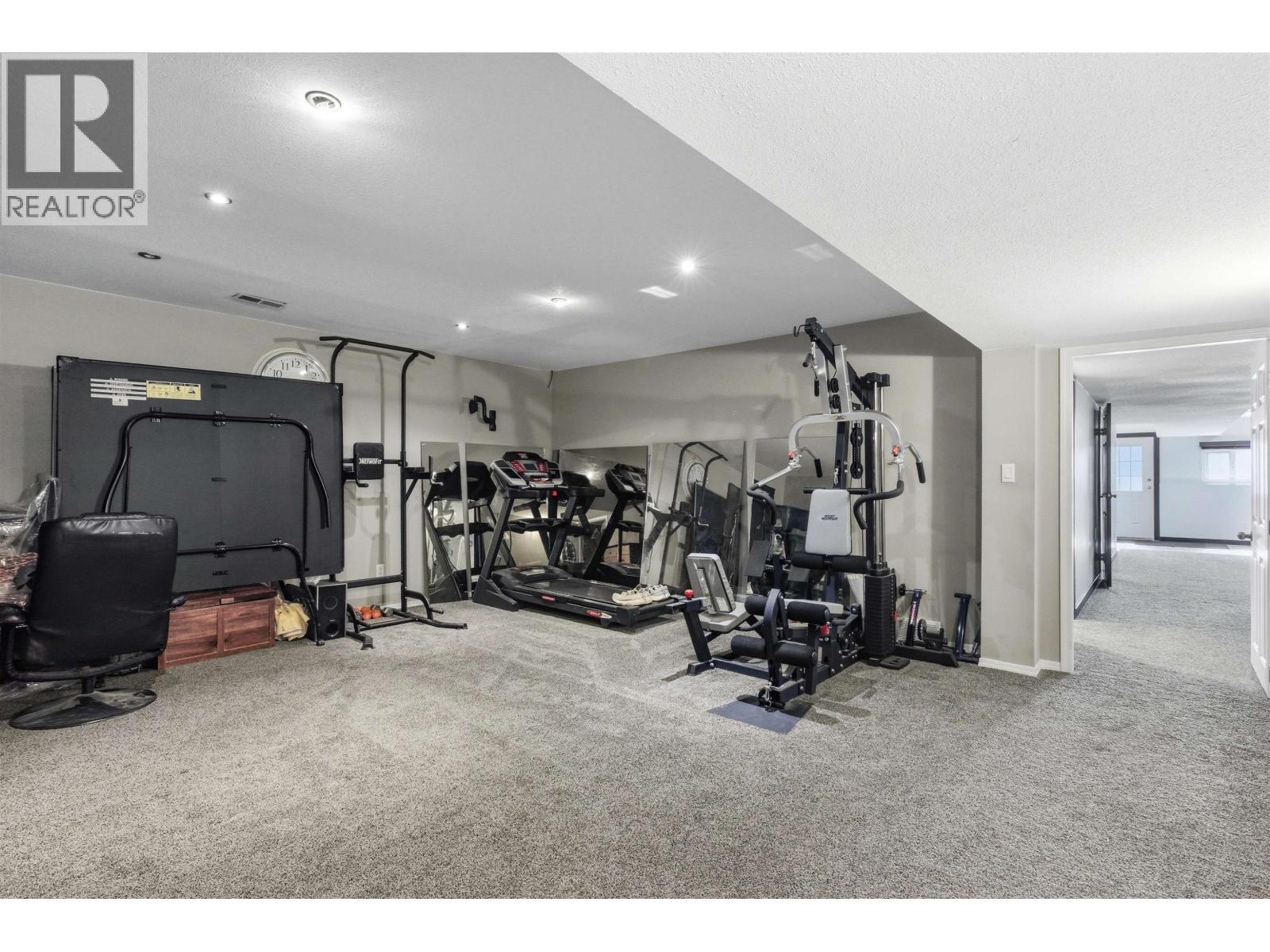 48 VALLEYVIEW ROAD - 38