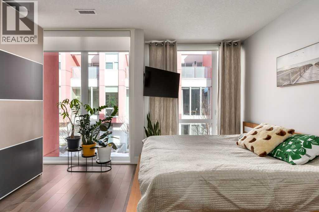 Single Family House for Sale in    Street SW South Calgary Calgary 