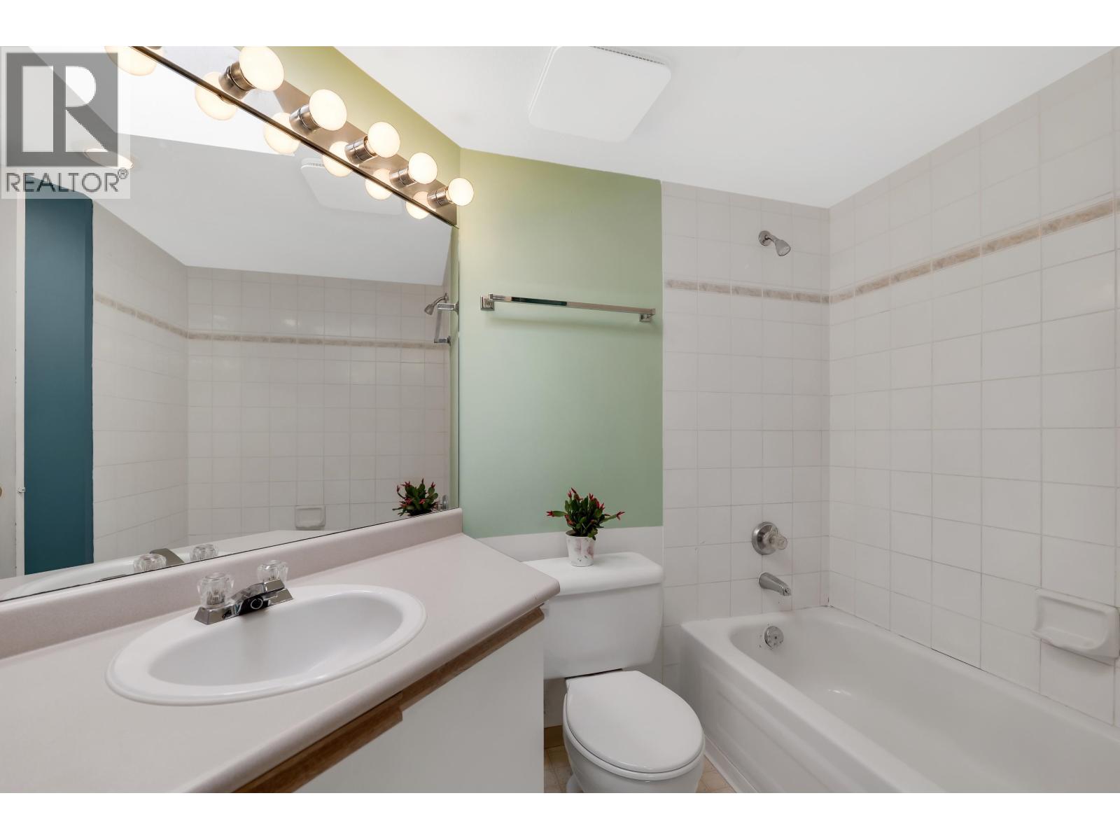 C307 40140 WILLOW CRESCENT, Squamish