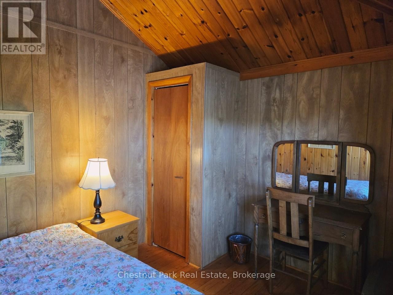 1 & 2 -1051 WIGWAM LODGE ROAD - 25