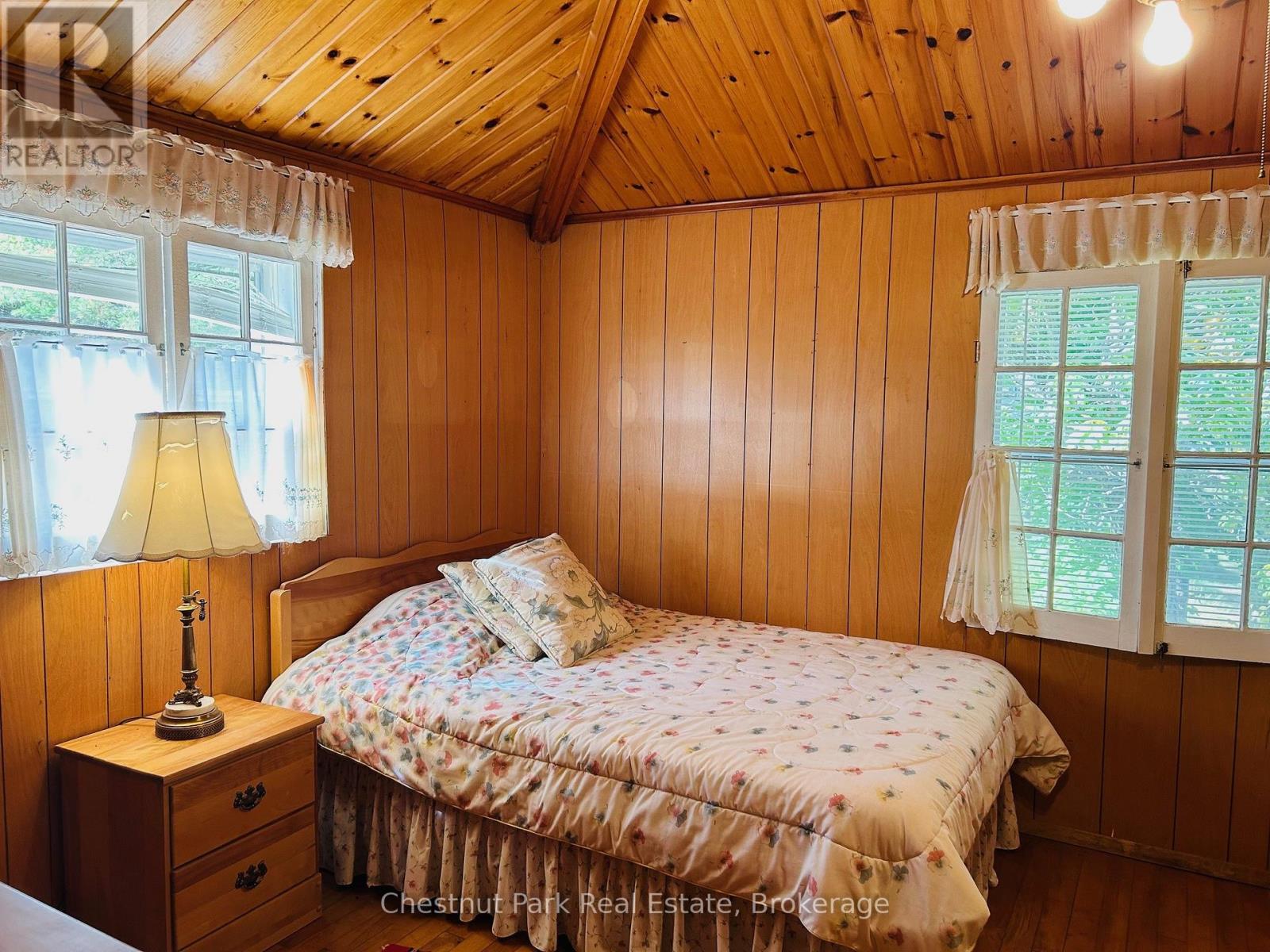 1 & 2 -1051 WIGWAM LODGE ROAD - 27