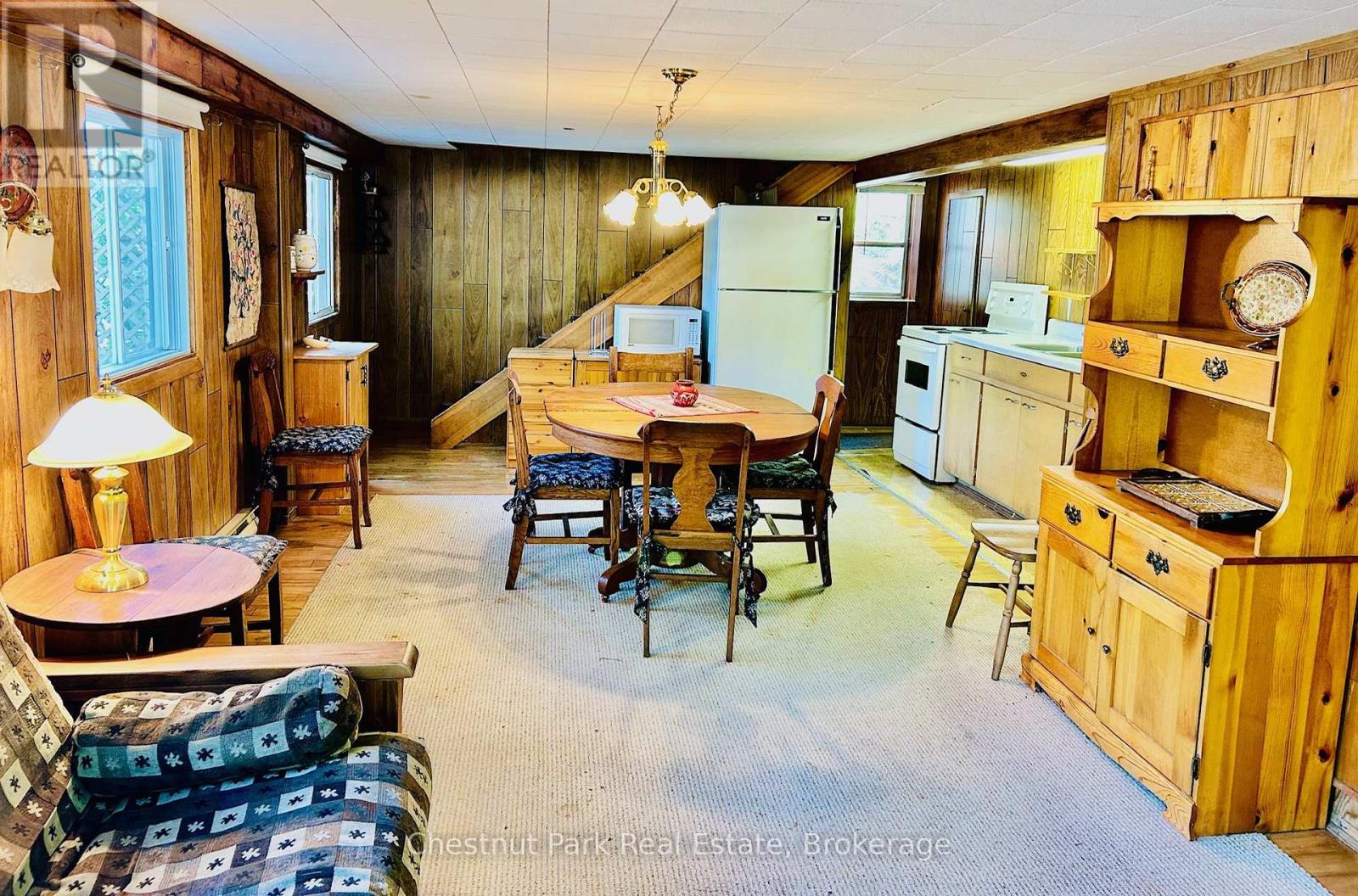 1 & 2 -1051 WIGWAM LODGE ROAD - 30