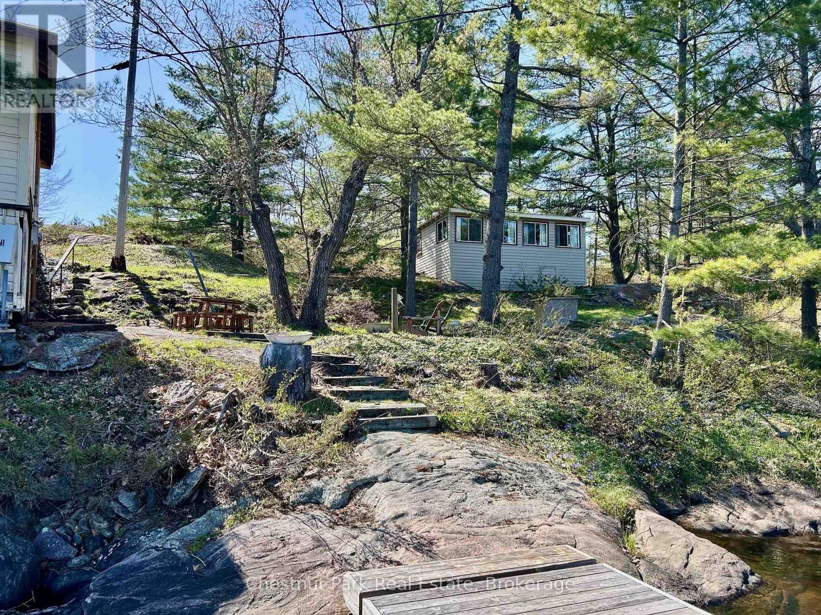 1 & 2 -1051 WIGWAM LODGE ROAD - 35