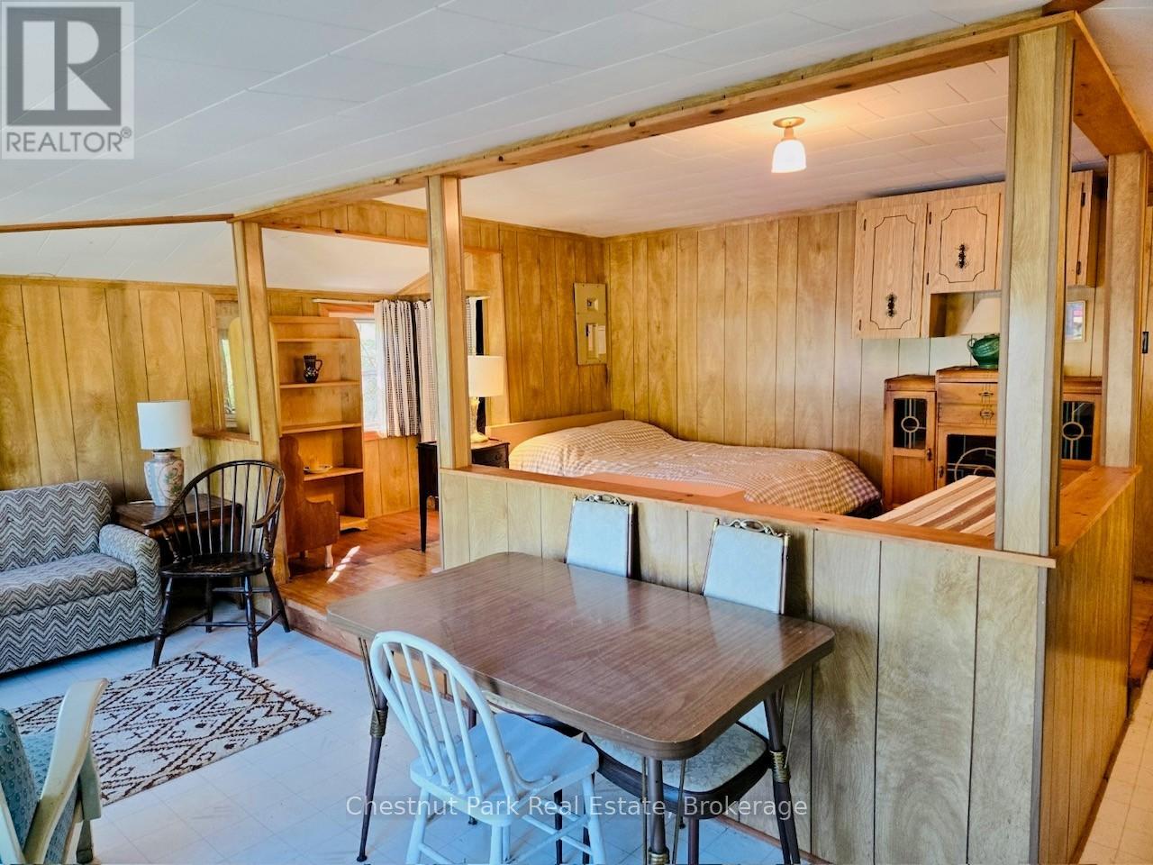 1 & 2 -1051 WIGWAM LODGE ROAD - 42