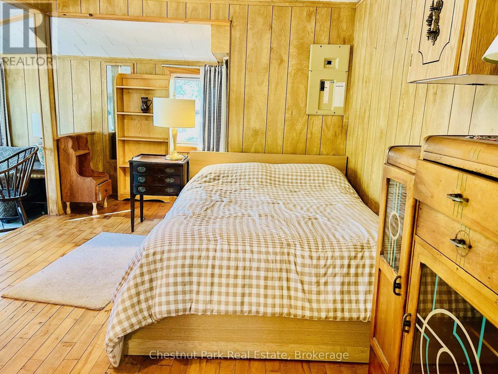 1 & 2 -1051 WIGWAM LODGE ROAD - 43