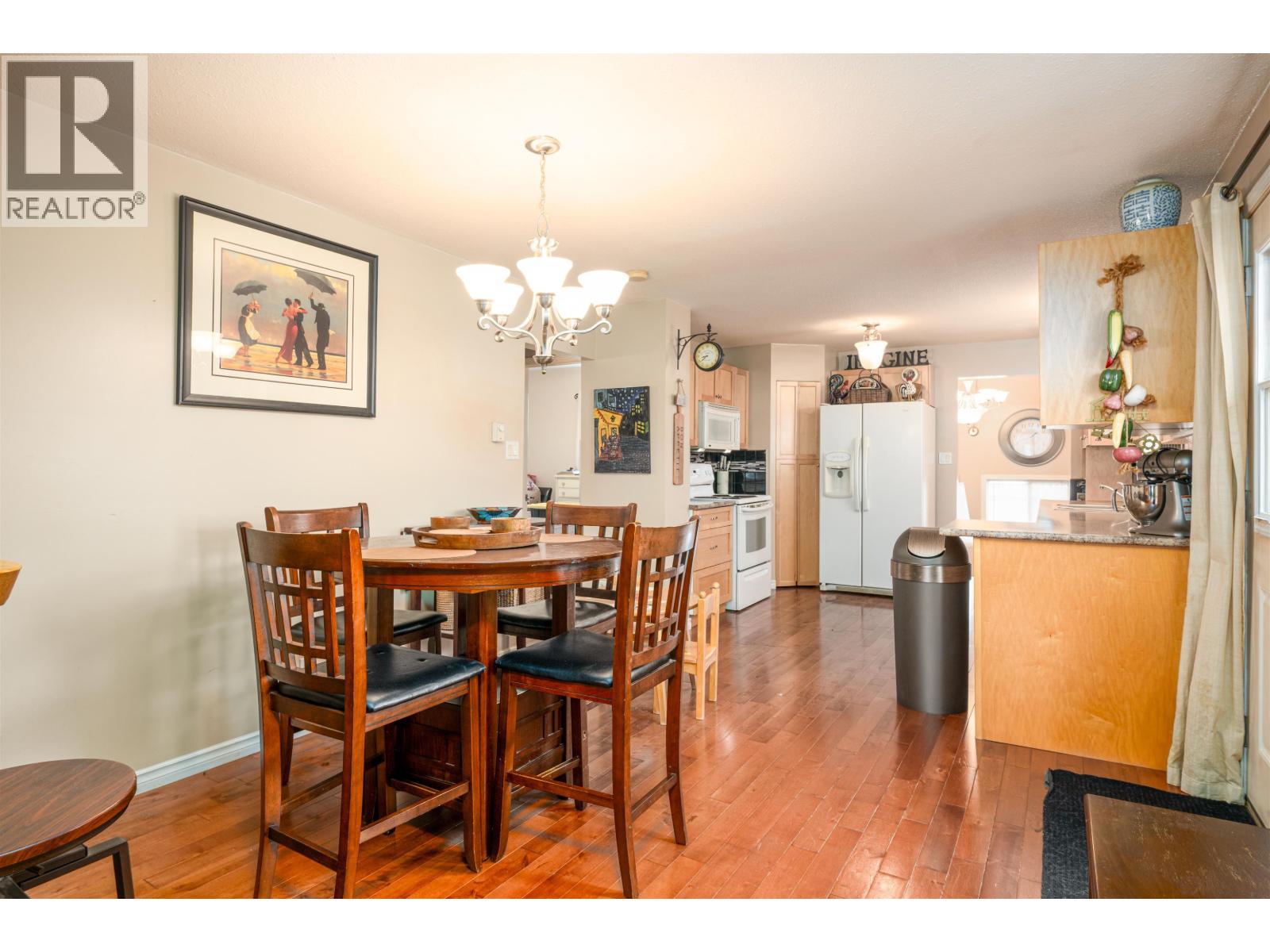 1728 MAPLE STREET - 5