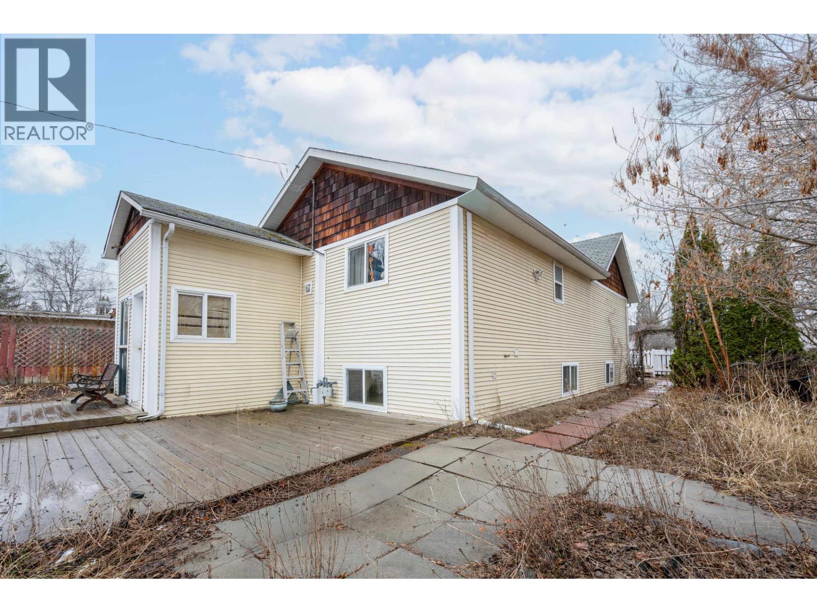 1728 MAPLE Street - photo 2