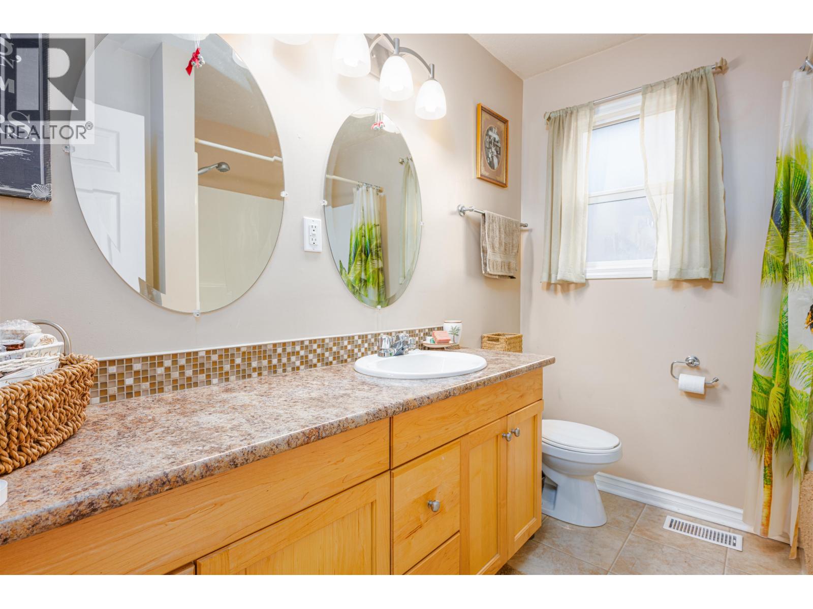 1728 MAPLE STREET - 16