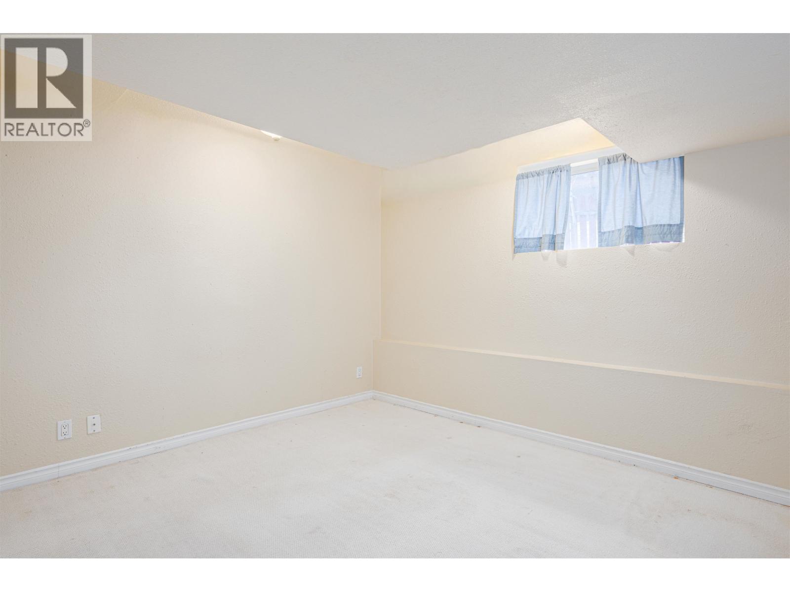 1728 MAPLE STREET - 23