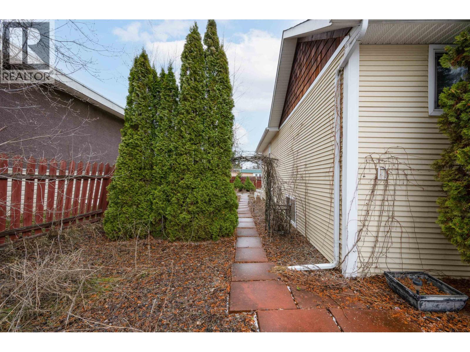 1728 MAPLE STREET - 30