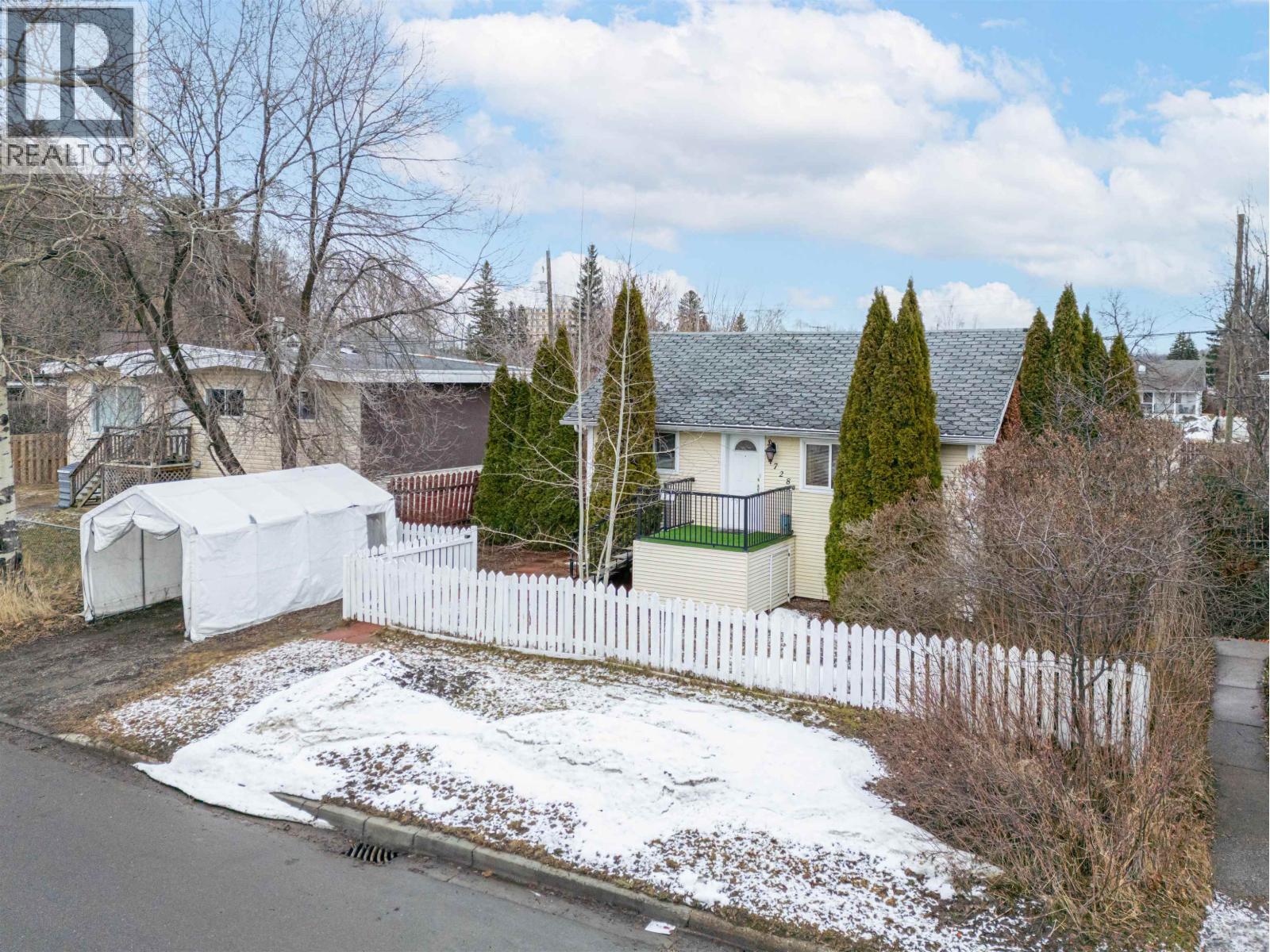 1728 MAPLE STREET - 32