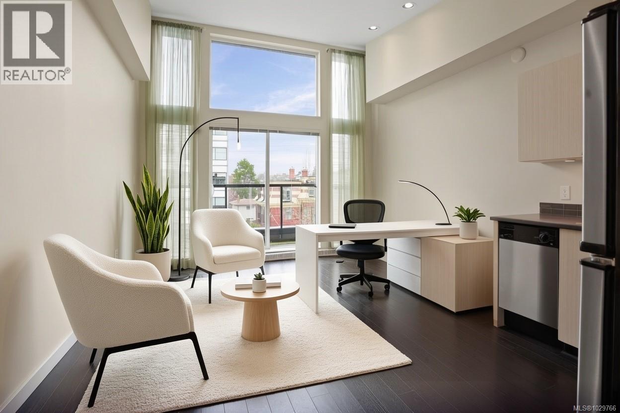 402 1121 Fort Street, Victoria