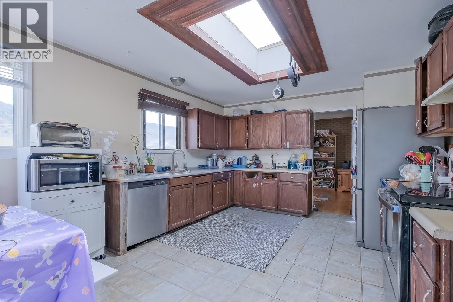 164 Arnott Place, Penticton