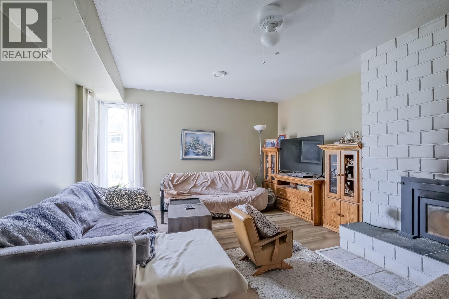 164 Arnott Place, Penticton