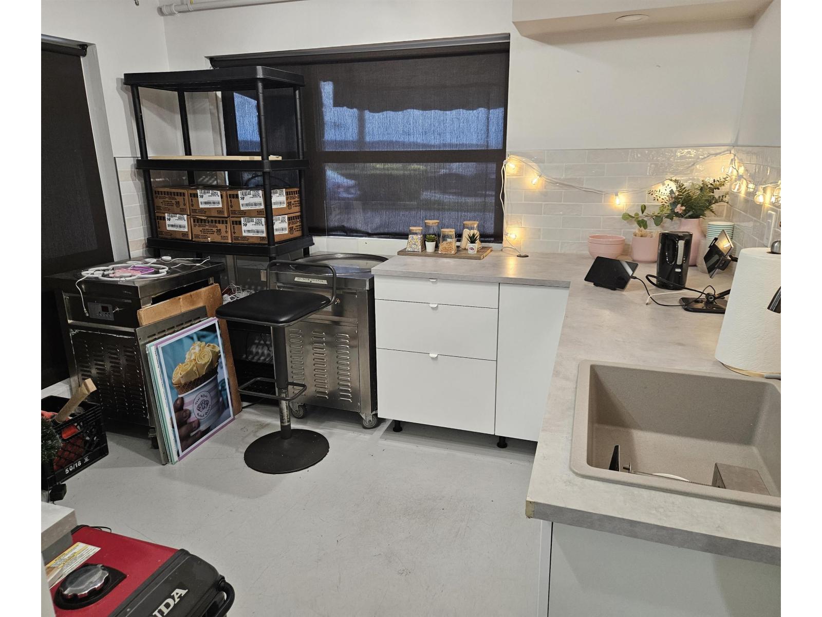 103 15505 MARINE DRIVE, White Rock