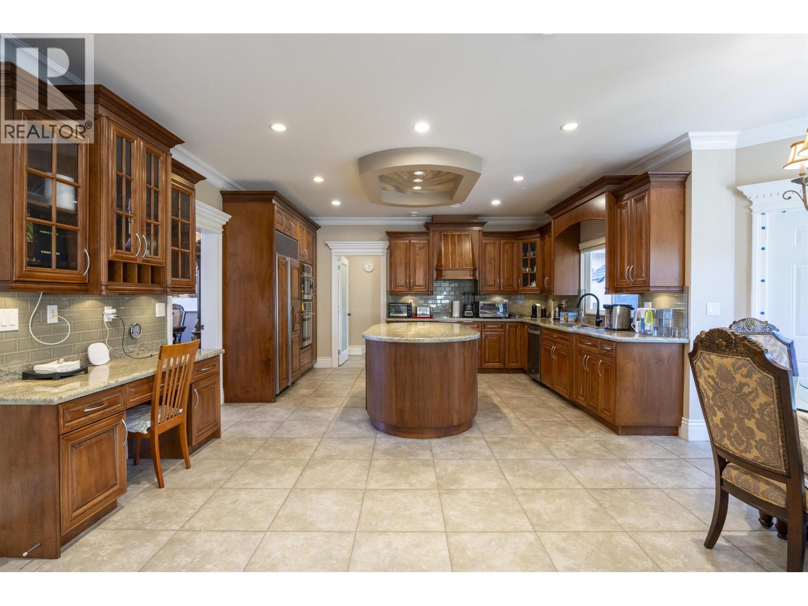 6860 DONALD Road, Richmond