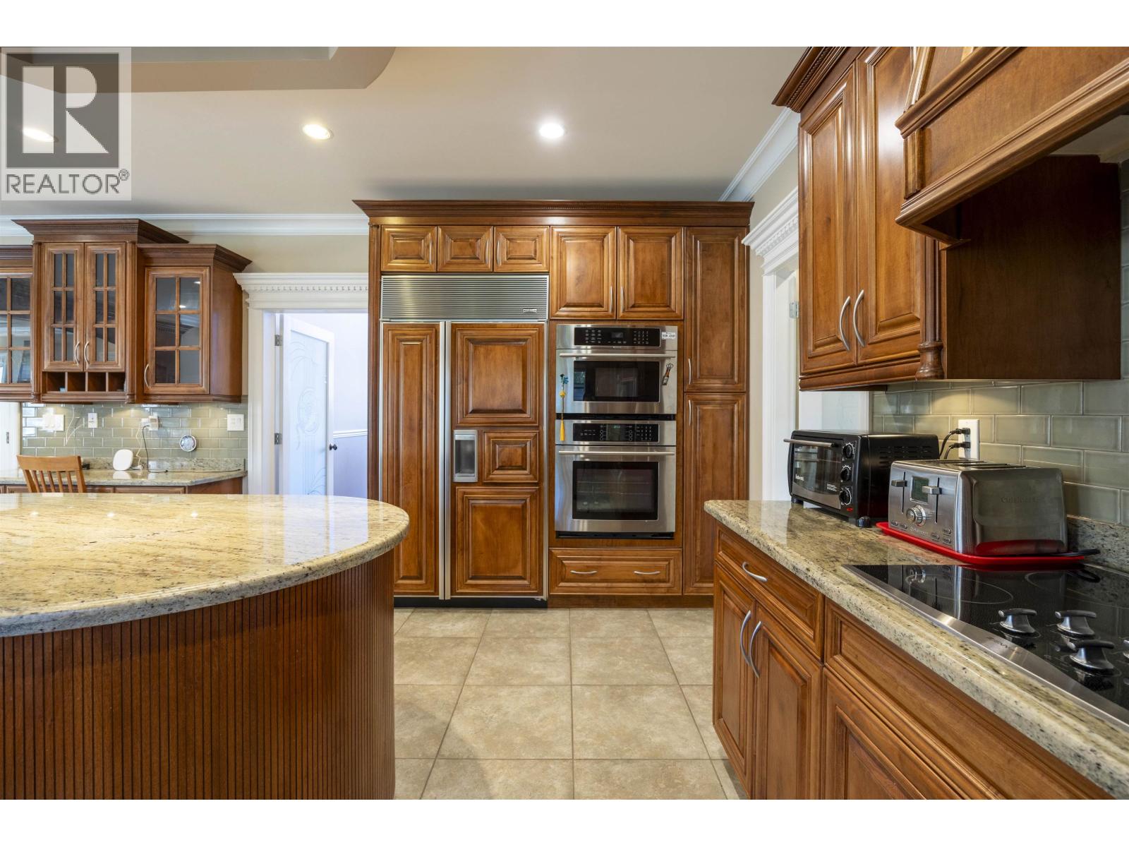 6860 DONALD Road, Richmond