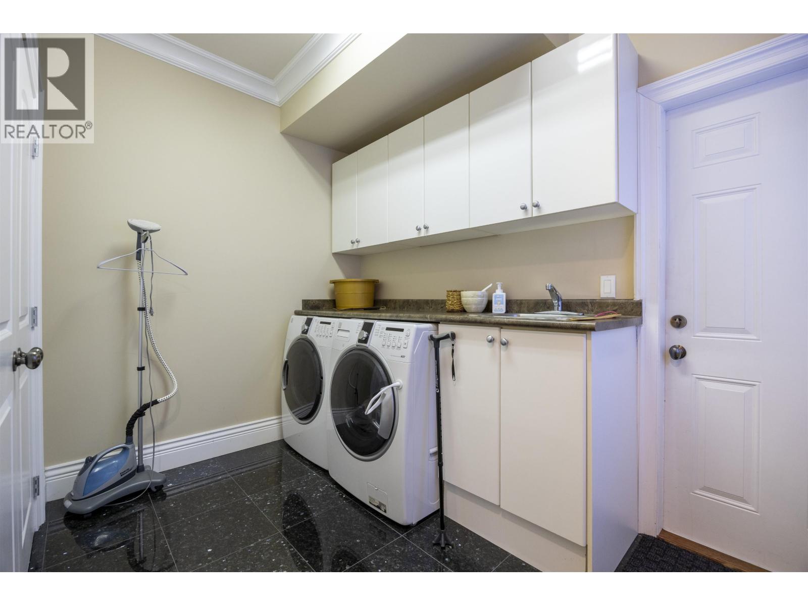 6860 DONALD Road, Richmond