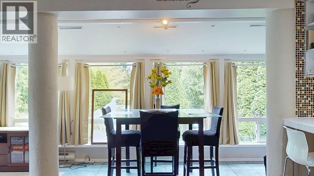 7781 HART ROAD, Halfmoon Bay