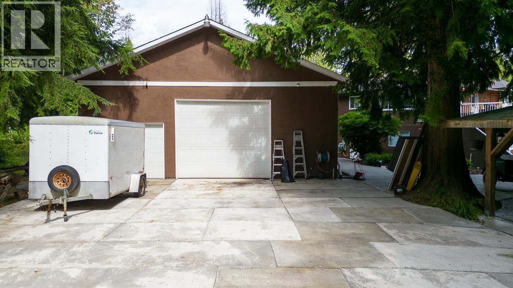 7781 HART ROAD, Halfmoon Bay