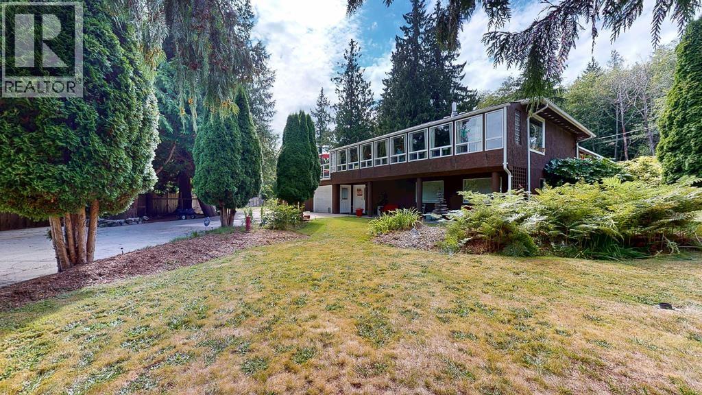 7781 HART ROAD, Halfmoon Bay