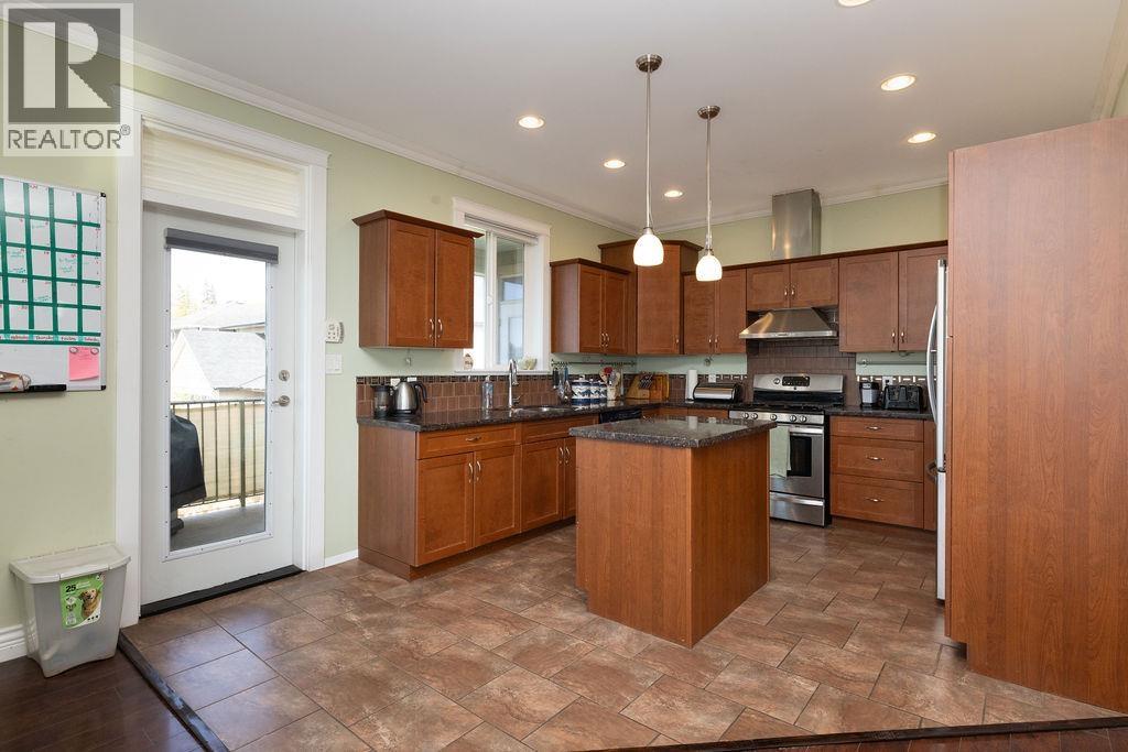 787 NORTH ROAD, Gibsons