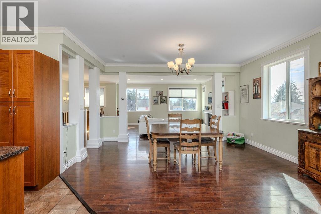 787 NORTH ROAD, Gibsons